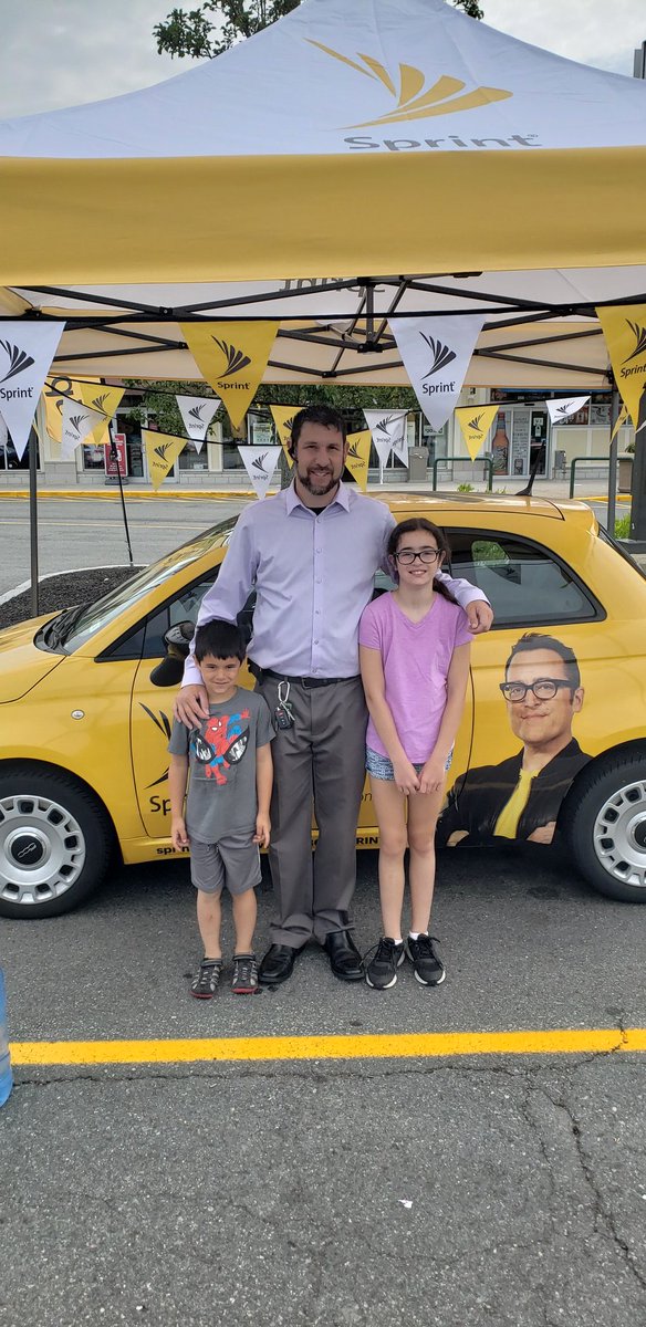If your near Wilmington MA today, please stop by 260 main St and stop by and see my family and I at Sprints newest location!! We will have a face painter, give aways, corn hole, and most importantly great deals on the best values in wireless! <a href="/DannyIsho/">Danny Isho</a> @SPG_TSoders <a href="/Wads20/">John Moulison</a>