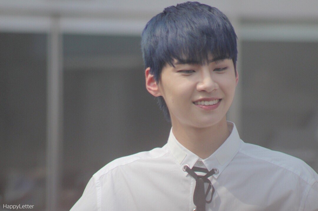_HappyLetter_'s tweet photo. 180714 다이버시티

☀️☀️☀️
#UP10TION #업텐션 #ウェイ #웨이 
#CHASER @UP10TION https://t.co/ZJLRUGDaFF
