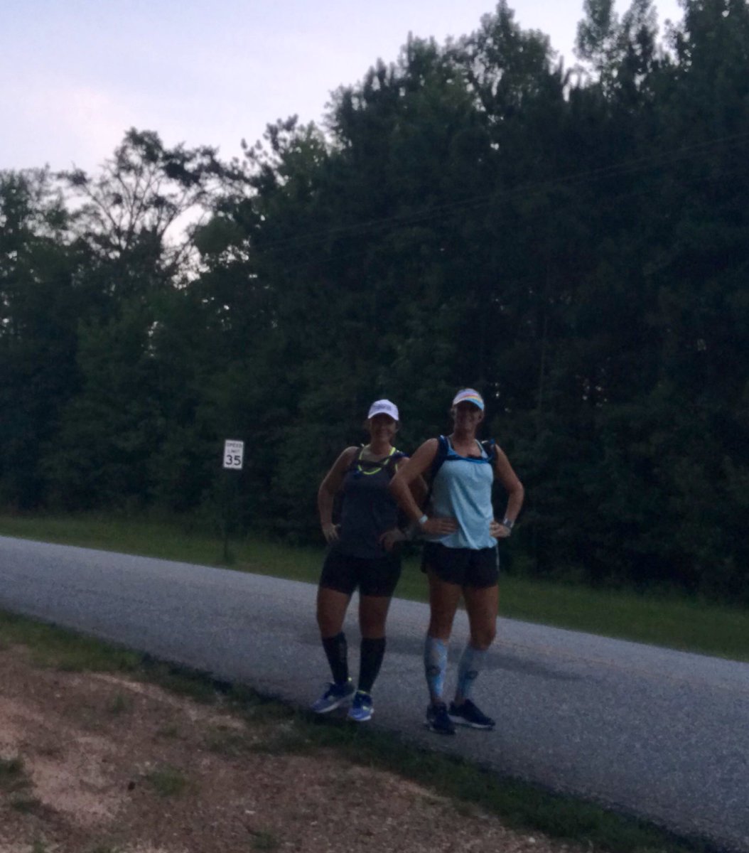 5k_chick's tweet photo. 1️⃣4️⃣ ✨ Longest distance I’ve ever run! I know hard to believe with all the running I do, but 13.1 has been as far as I would go! 😊🏃🏼♀️💦 #savedaturtle🐢 #ranbridges #ranhills #smashedmyolddistance #summerdays☀️ #runningwithfriends #1200milesin2018 #rungoals2018 https://t.co/JgCbYgKaBv