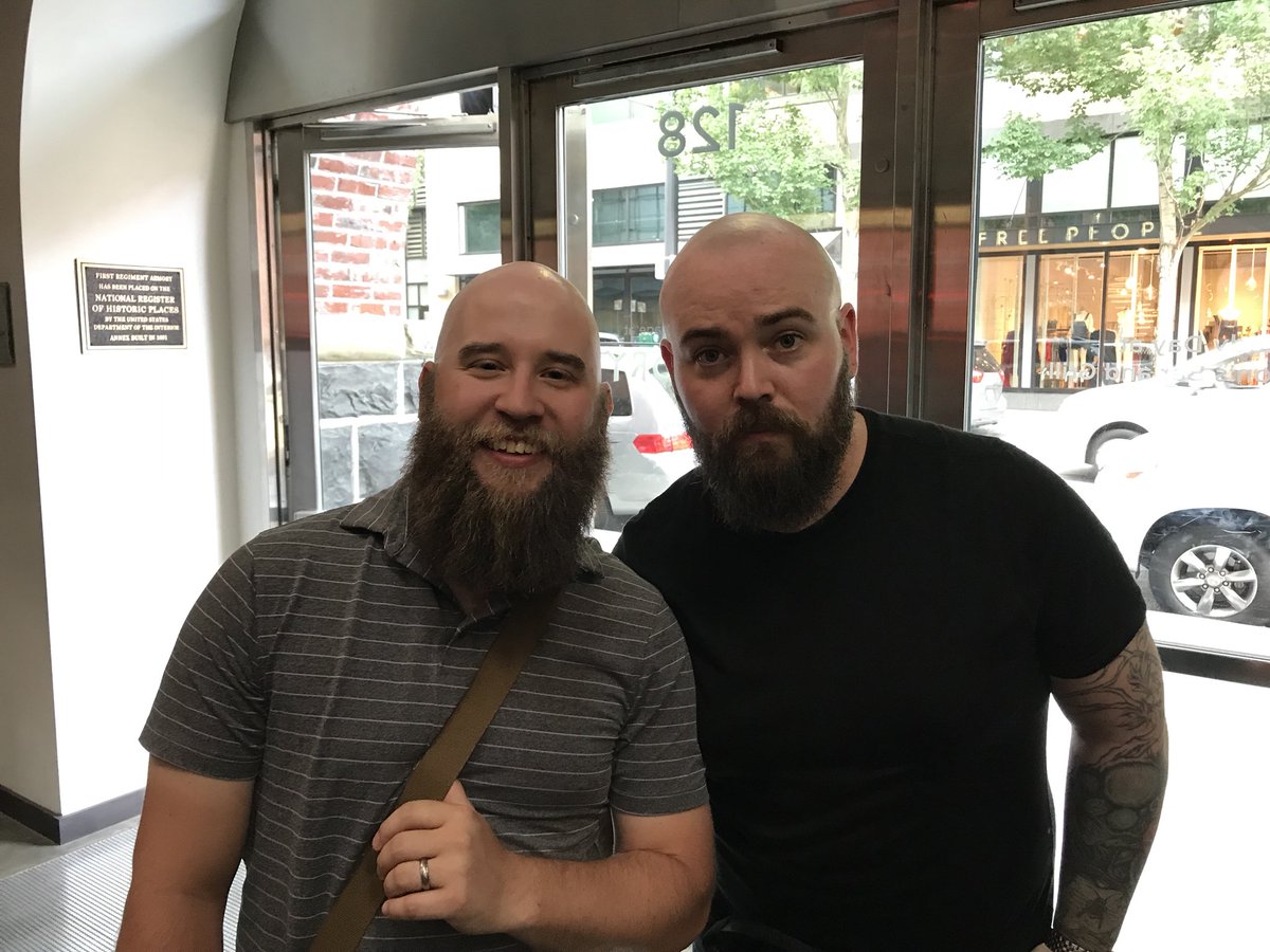 GantLaborde's tweet image. So happy I got to hang with @kyleshevlin and @jlengstorf at #ChainReact2018
Don’t ask me which is which 👯♀️