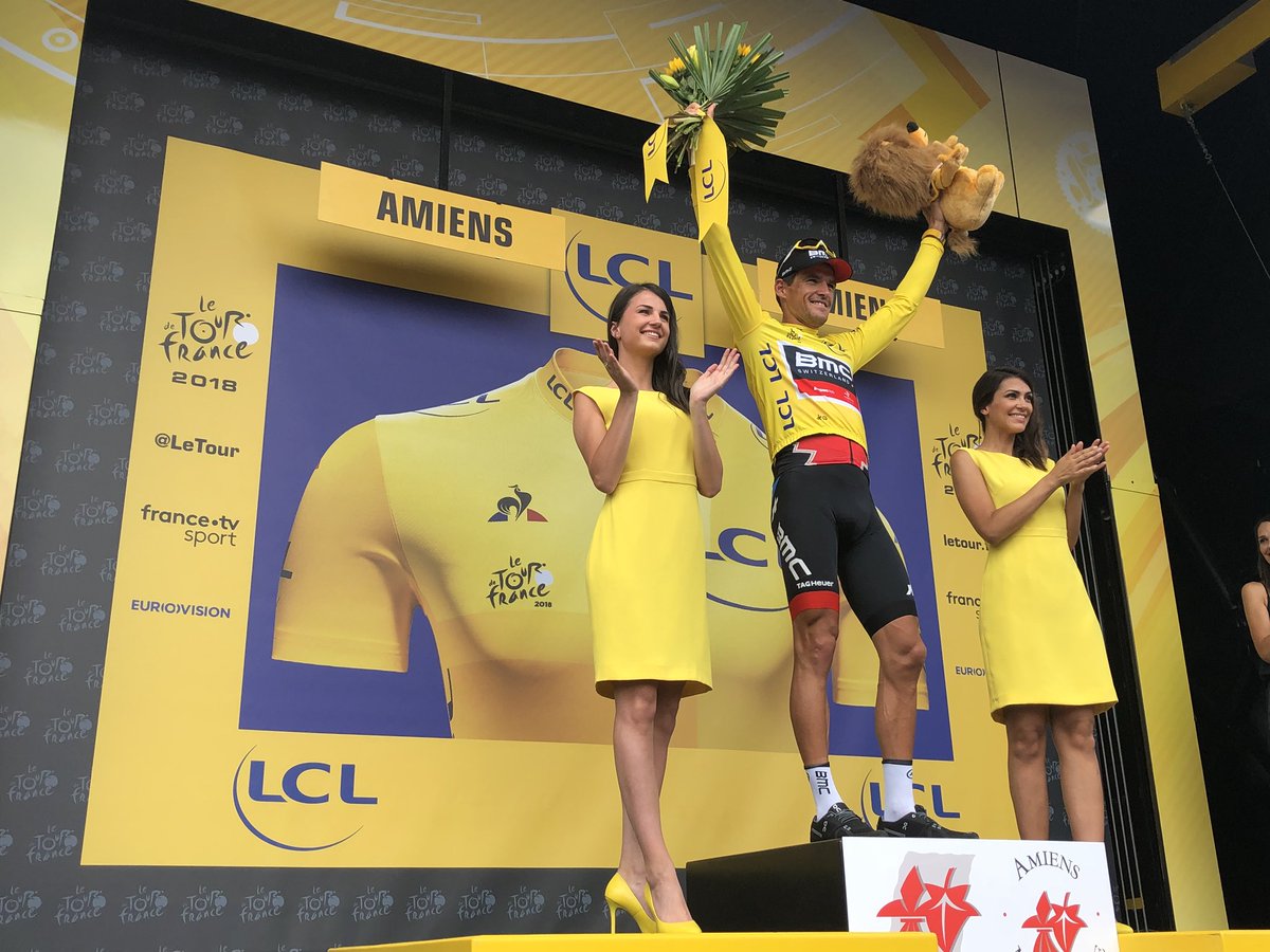 LeTour's tweet photo. Yellow again for @GregVanAvermaet. He finally achieves his goal to keep it until Roubaix. β
How will it go in the Alps? π
Le jaune toujours pour @GregVanAvermaet. Lβobjectif de le conserver jusquβΓ Roubaix est atteint. β
Qu'en sera t-il dans les Alpes ? π
#TDF2018 https://t.co/Tc1Z6Wd4IT