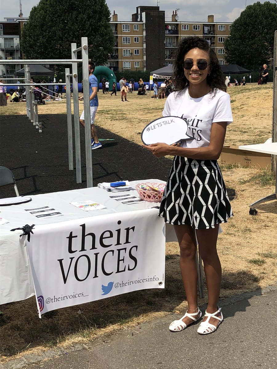 Lisa_Stepanovic's tweet photo. Had a lovely afternoon with @SocialArkCIC entrepreneur Tiersha @theirvoicesinfo at the Langdon Park Festival in Poplar. Big up community champions @JeanieHarrison Babu, @Dilwar_96 @LiC_Projects and everyone else for a great event! 😊 https://t.co/5QUfoHBOzi