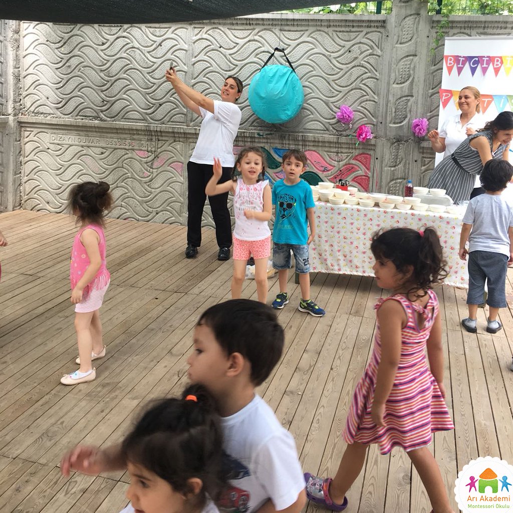 AriAkademi's tweet photo. Bici bici partimiz 🍧
➤ https://t.co/0E30EJpfSh
#montessori #montessoriokulu #yazokulu https://t.co/BtkKEsYyJO