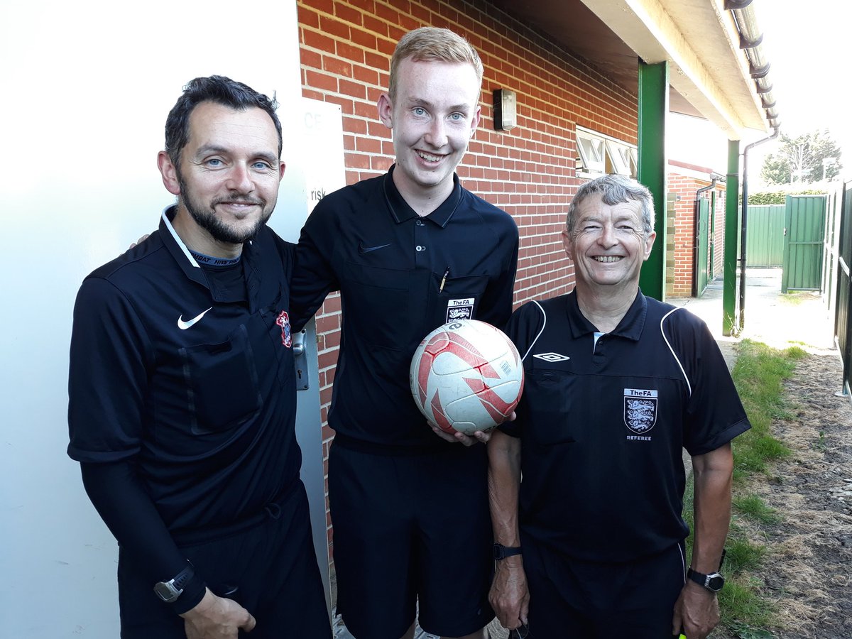 SFAReferees's tweet photo. The refereeing team at a sun-drenched Framlingham for the pre-season fixture between @TheCastlemen and @IpswichWanderer. #RefereeingFamily https://t.co/c3ufCm5xjm