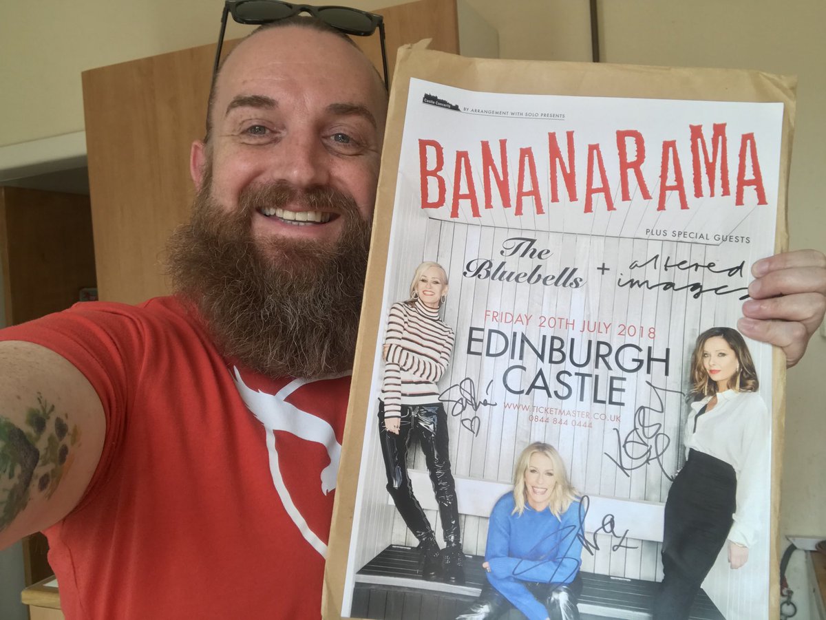 @VivaBananarama @SaraBananarama @KerenBananarama and not forgetting #SiobhanFahey LOOK what the postman delivered today!!! Thank you so so so much Ladies I can’t wait to get it framed and on the wall. I love you xxx