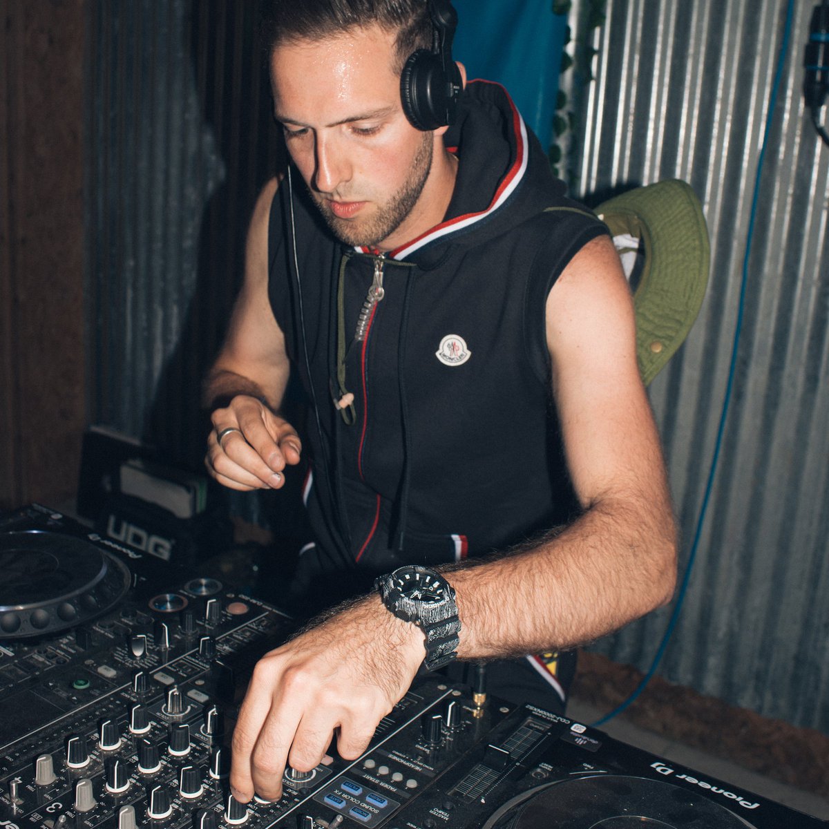 Sturdy 👊 @nassfestival 
#Classic #GSHOCK