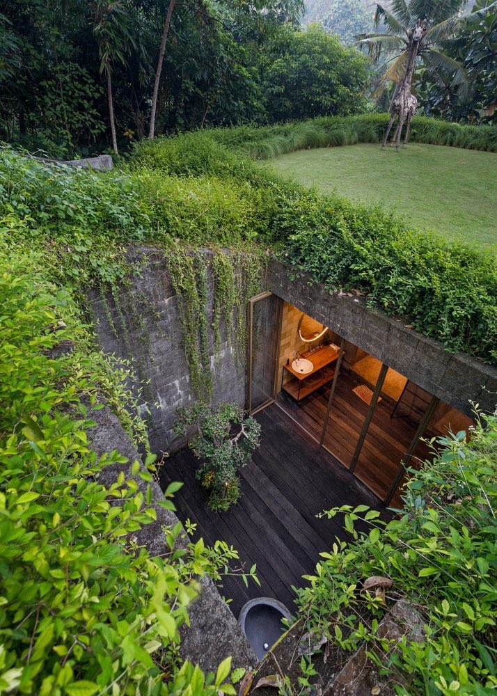 ProTecDi's tweet photo. ¿Este #FelizFinde inicias tu #vacaciones, en #Argentina? ¿Y si visitas #Buwit, al suroeste de #Bali, en su zona costera? Arquitectura conectada con entorno y topografía.
Villa Camaleón.
Word of Mouth House.
Kediri / Indonesia.
#100x100MasterHouses.
1015 m².
2017. https://t.co/FEYZV27FYF