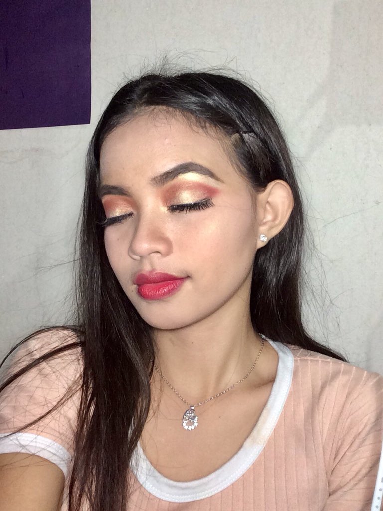 plattypusss's tweet image. 2nd time 💋
#justpracticing 
#makeupEnthusiast💞