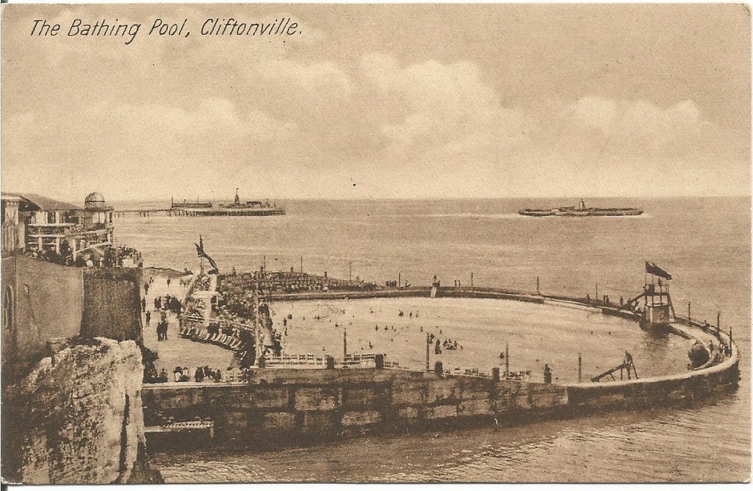 ISellPostcards's tweet photo. #Vintage #Postcard The Bathing Pool Cliftonville United Kingdom UK in Sienna Tones Sepia https://t.co/FMPUxJ8oAL #collectibles #vintagepostcard #bathingpool #unitedkingdom #UK @ISellPostcards #Etsy @Etsy #etsyshopowner #etsysellers #etsyfind #SmallBiz #etsyshop https://t.co/JbNwN2uwQb