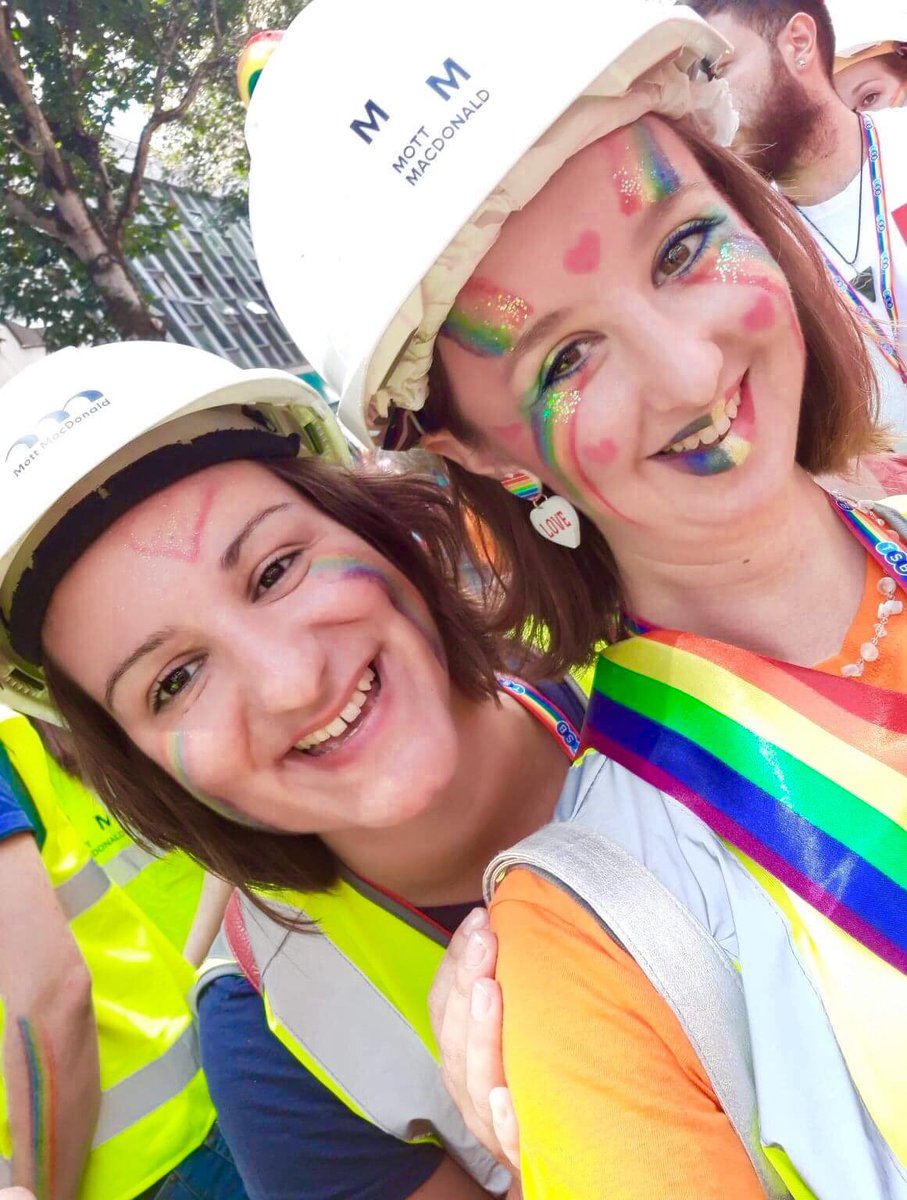 EmilyFryCEng's tweet photo. 👷‍♀️👷‍♀️🏳️‍🌈👷‍♂️👷‍♂️Everyone should feel free to be themselves #pride #marchforlove #inclusivity  @MottMacLife @MottMacDonald @BristolPride https://t.co/SfuLtEj1Fu