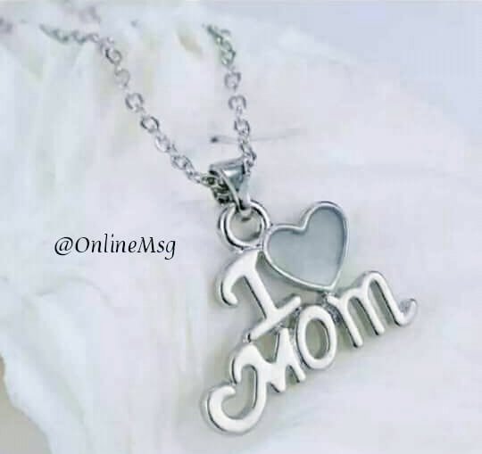 OnlineMsg's tweet image. :
Uthiraththai
Paalaakki

Unavoadu
PaasatthaiYum Ootti

UlahinilE Naanum
VaalndhidavE

Uyiraliththa En Anbu
THAAYE!

Enakku EllamE
NEEYE!!!