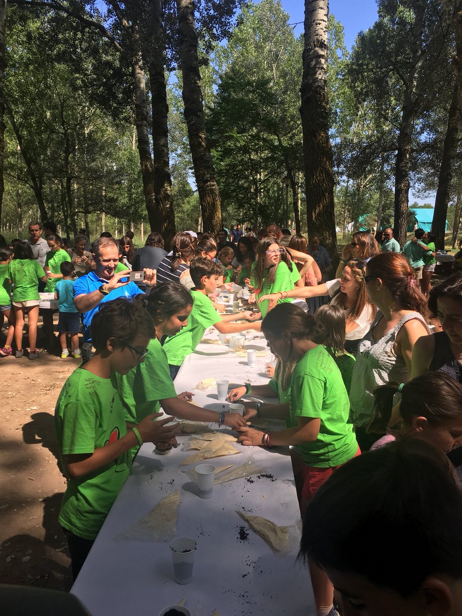 Disfrutando de la #masterclas que <a href="/RebecaTopChef/">Rebeca Hernández</a> nos ha ofrecido en la despedida de <a href="/campalavid/">Campamento la Vid</a> <a href="/ApaCBCmadrid/">APA CBC Madrid</a>