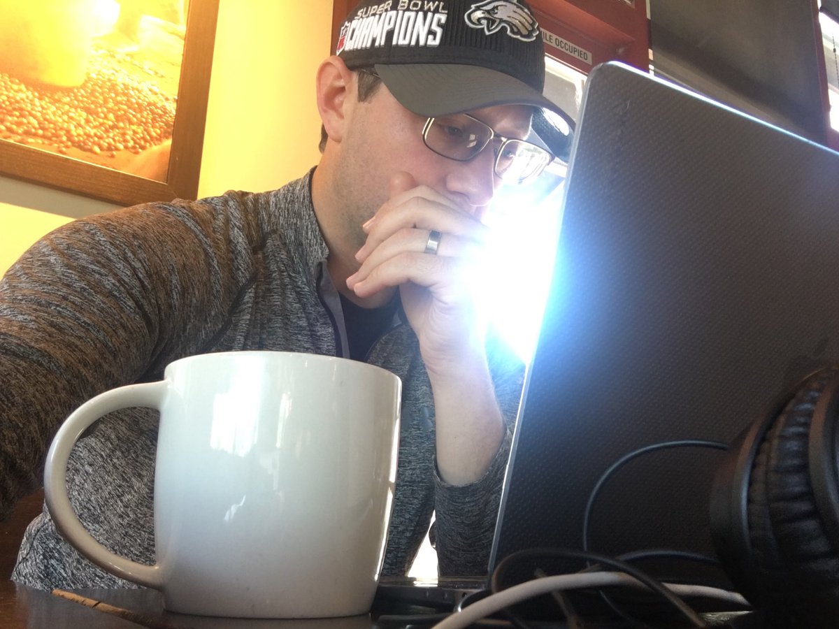 PatrickGriffin1's tweet photo. Working on Saturday in #Colorado &amp; 3 people have complimented my hat! #Philly #Eagles #SuperBowl #Champs ⁦@Eagles⁩ ⁦@Starbucks⁩ ⁦@NickFoles⁩ https://t.co/ETcrOxNVue