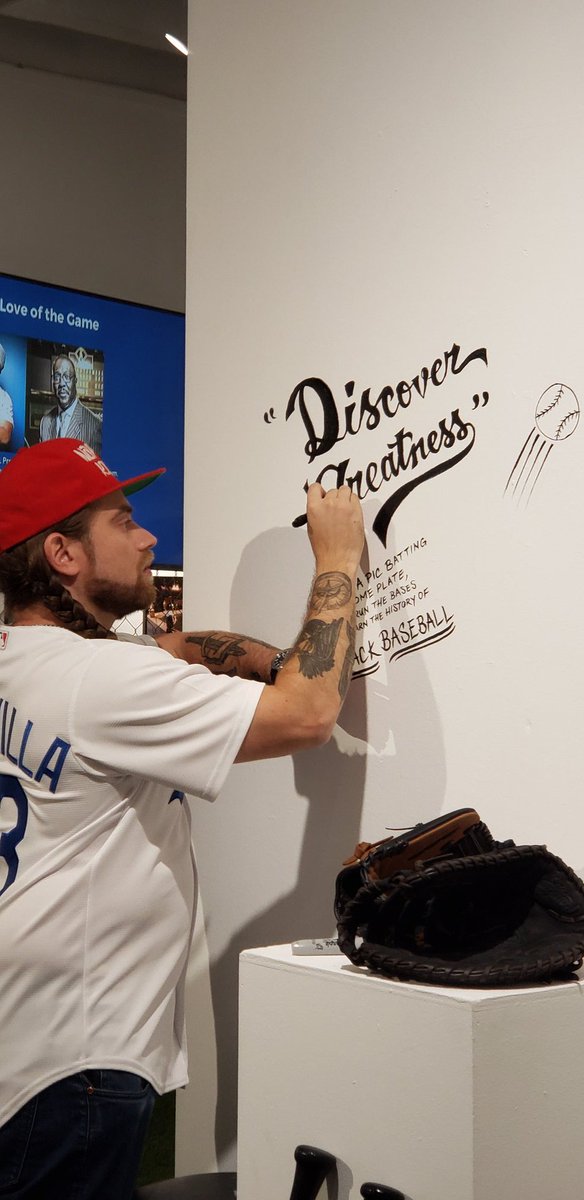 sybongile's tweet image. Here at the @MLB Diversity and Inclusion #cultureandcode event. First up a fireside chat w Sway &amp;amp; Bob Kendrick, Pres  Negro League Baseball Museum. @DMPEDDC @BlindWhino