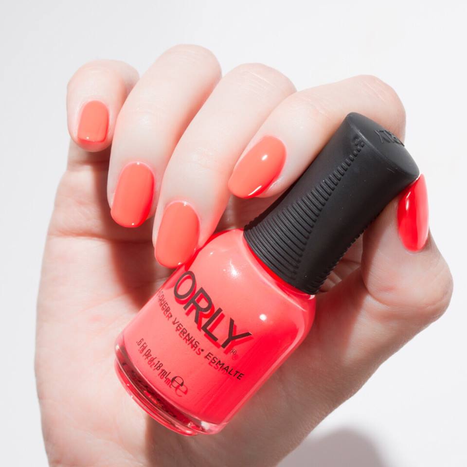 🔥🔥🔥 This fire mani from <a href="/cassmariebeauty/">cassmariebeauty</a> uses Blazing Sunset, a Neon Orange Pink Crème from our Summer Collection, #NeonEarth. Perfect for a summer mani!