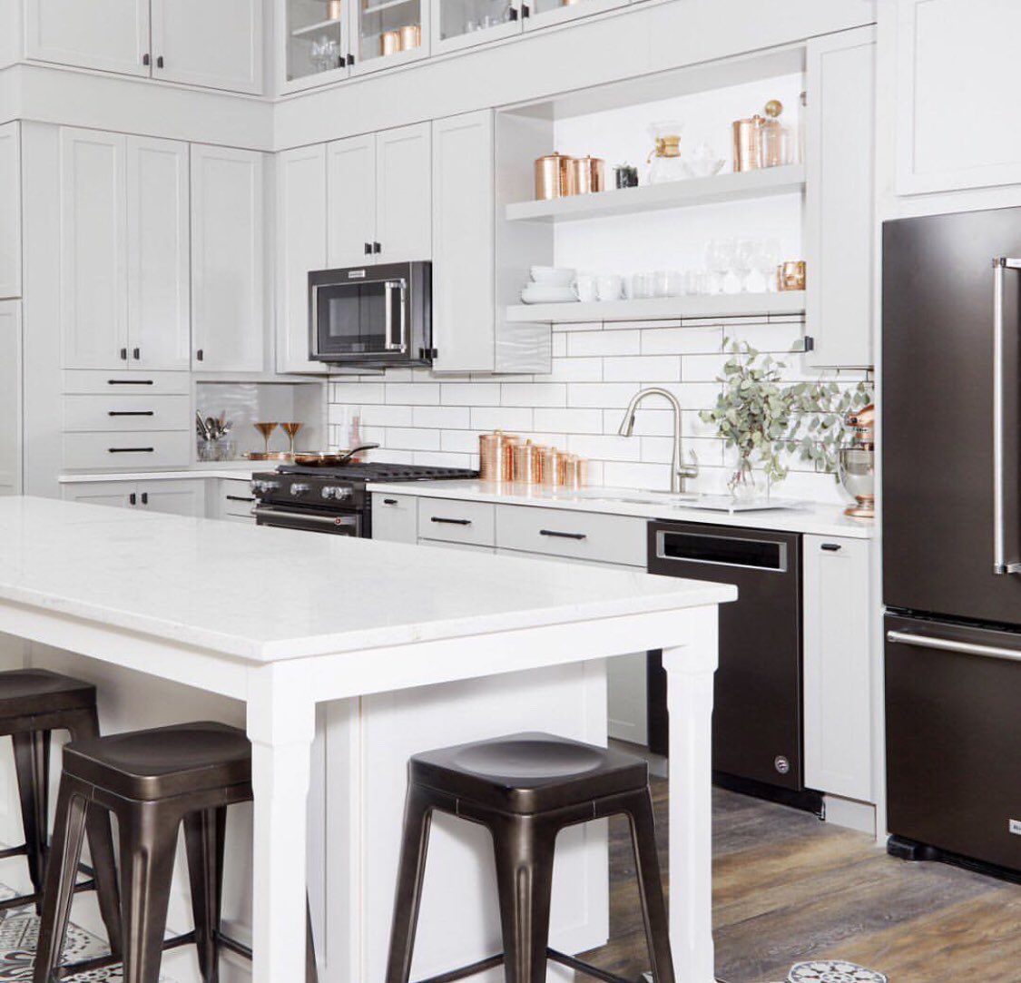 craypayapp's tweet photo. The most important work you will ever do will be within the walls of your home. Create a space you love with @HomeDepot 💙 #NoPlaceLikeHome #WeekendVibes #CrayPay #PaymentPal https://t.co/53jicBx2L1
