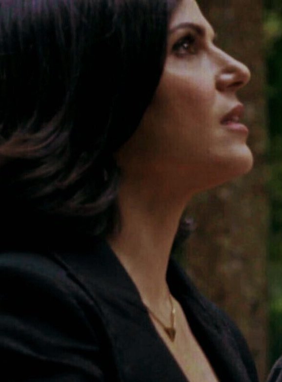 JMo_Swen's tweet photo. Saudades #SwanQueen https://t.co/evo1OE9qH9