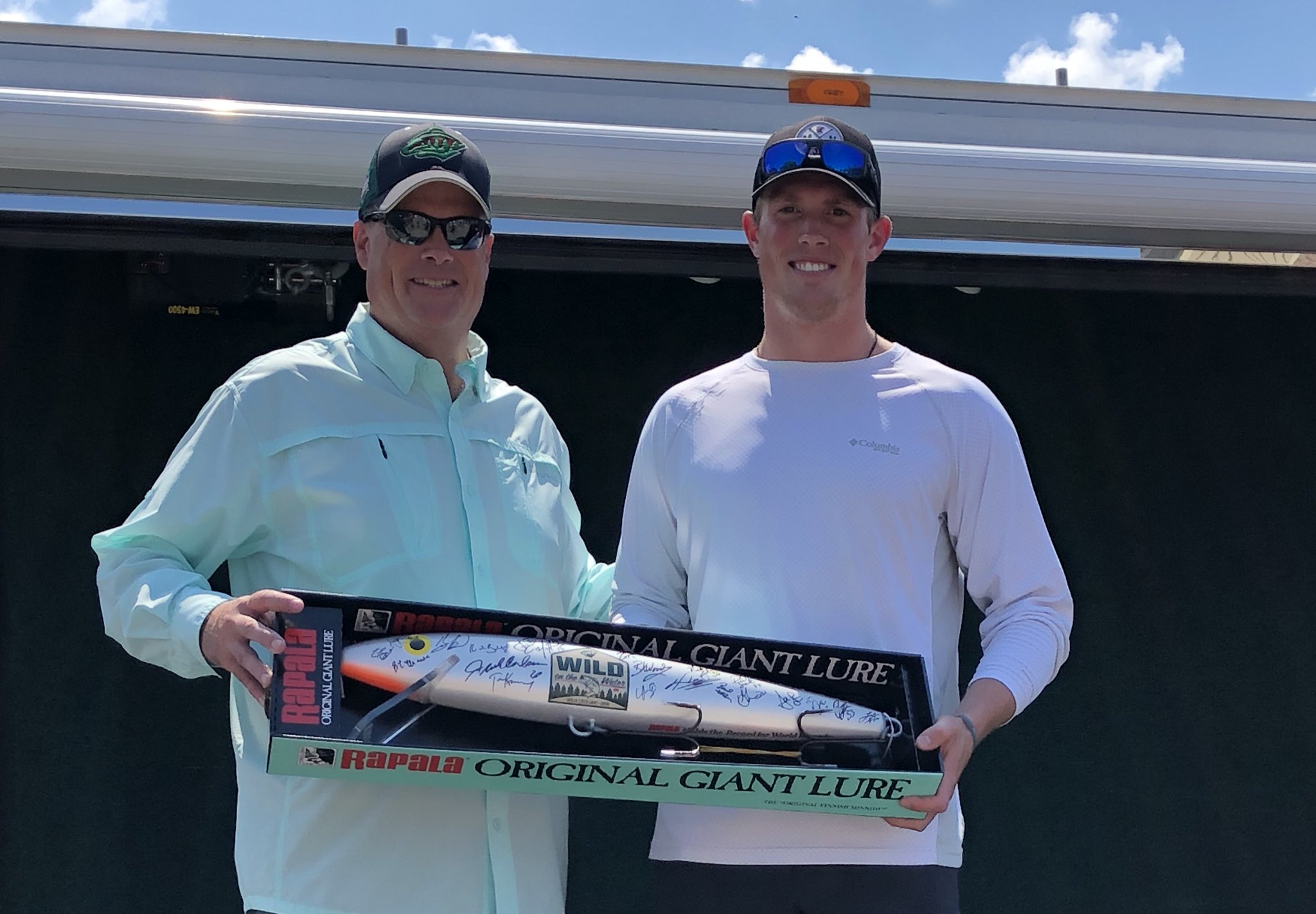 Minnesota Wild on X: All about that bass 🎣 Nick Seeler and his dad take  the prize for biggest bass caught during #WildOnTheWater! They get a Rapala  Giant Lure signed by #mnwild