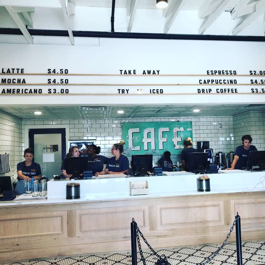 tram_mai's tweet photo. 1st stop @magnoliatable #girlstrip with @LHop1027 @MarissaHop #12news #hellowaco love @joannagaines @chipgaines @hgtv https://t.co/kuxpjVG5n5