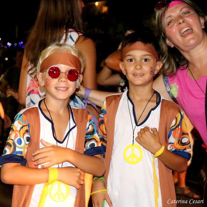 FamilyHotelsbim's tweet photo. 13 luglio 2018 Summer Carnival π
#BellariaIgeaMarina #estate2018 #summer #summercarnival #bimfamily #bimforkids
Ph Paolo Chiusoli e Caterina Cesari https://t.co/h1DsV7ncpq