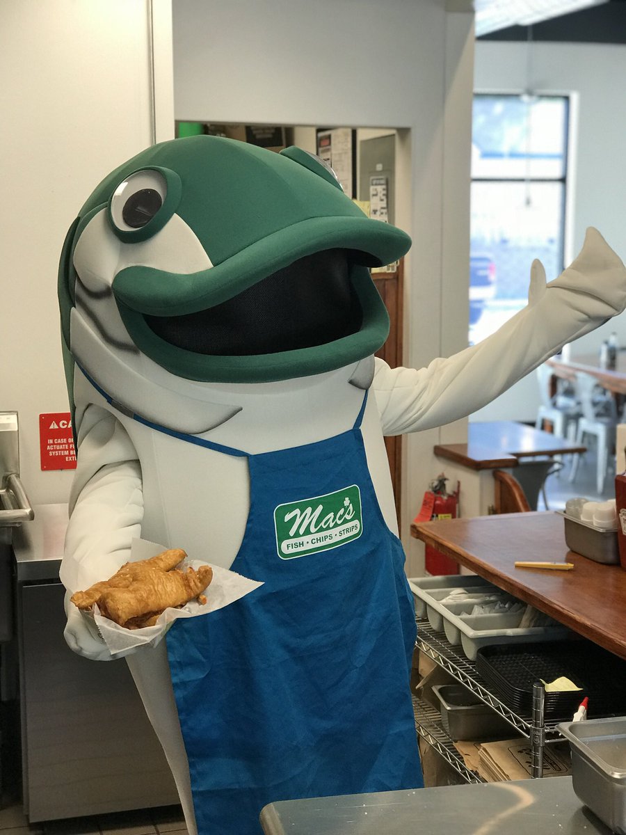 MacsFishChips's tweet photo. @mnwild @ALUMACRAFTBOATS Great job dudes, that #rapala looks like it was made for a Fish my size... https://t.co/Kh1HRATHpI