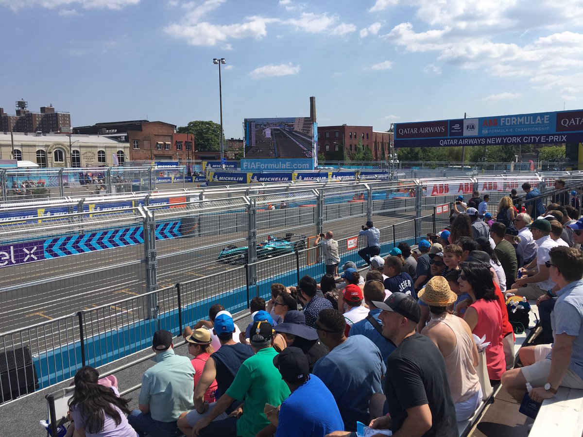 jumps's tweet photo. From the heart of Brooklyn I am enjoying the best of Formula E racing. Go NIO, go!!! #NYCePrix #FormulaE #NIOFormulaE @NIOGlobal https://t.co/z1KlERp31W
