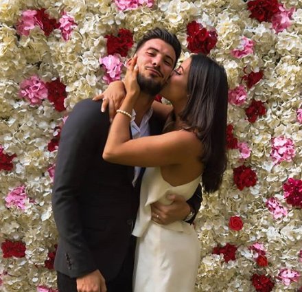 NewsTVReal's tweet photo. Ali et Alia partagent quelques clichés de leur mariage. 
FÉLICITATIONS A EUX ! 😍👏👰🤵 https://t.co/rTs6pUjgcz