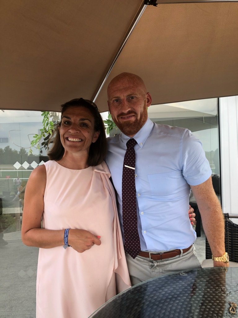 pinner_neil's tweet photo. @BegonaLaughlin sent me this picture she had taken at Newmarket today with the Ginger Pele so Jealous #loveginge #legend https://t.co/PMiBG6dfav