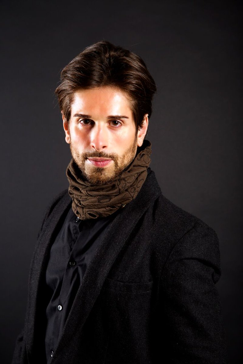 David Broder was tempted...will you be? 😍😊
#Temptations #Film #FilmLover #FilmFestival #Canada #BC #Vancouver #Movie #Love #PicoftheDay #BELENG #SaturdayMorning #RejectedComicConCostumes #NationalMacAndCheeseDay #Round1 #PlantBio18 #screenshotsaturday #Osby