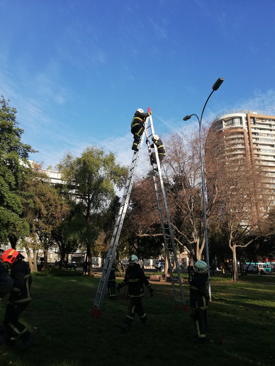 OctavaCBS's tweet photo. EJERCICIO | Más fotos que nos deja nuestro #SábadoDeEscalas en #ParqueBalmaceda. https://t.co/lB4Blik49W