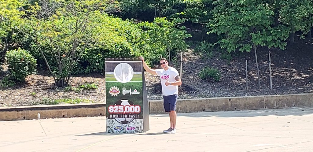 961KISS's tweet photo. Thanks for all our contestants for stopping out! Tons of fun!

@IntChampionsCup   #KickForCash  @GatewayClipper. @3WSPGH #ICCA2018 #ChampionsMeetHere #ICCinPITT https://t.co/pCtXCqVOR5