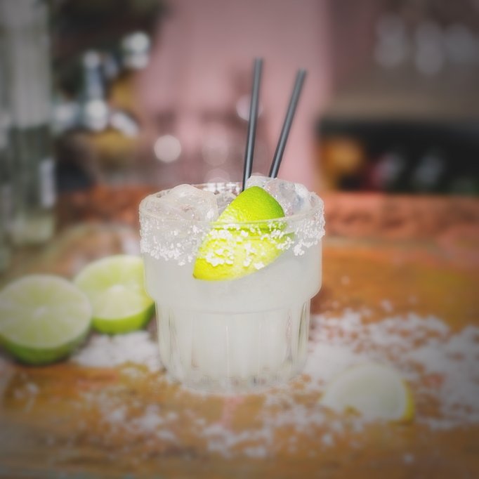 CafeChula's tweet photo. Unfortunately, due to circumstances beyond our control, our kitchen will be shut all day today and tomorrow.
We're still open for drinks, so pop in and enjoy London's best Margarita.

Team Chula xx https://t.co/cx9HogieEz
