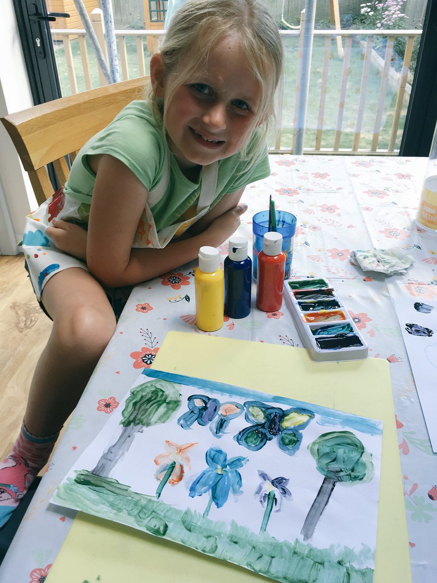 Fiona (@fionadfionad) on Twitter photo This girl loves art! Colour mixing learned in art lessons. So lucky that art is part of her everyday at school! <a href="/NHSGJnrHead/">Emma Barnett</a> This girl loves art! Colour mixing learned in art lessons. So lucky that art is part of her everyday at school! <a href="/NHSGJnrHead/">Emma Barnett</a>