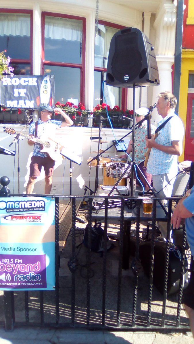 peterjones1717's tweet photo. #rockitman LIVE #theroyalbar @Morecambe_Music  #morecambemusicfestival  #Morecambe https://t.co/342jf5Hij7