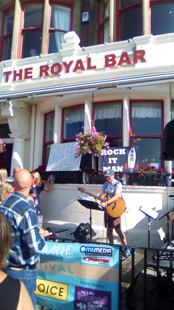 peterjones1717's tweet photo. #rockitman LIVE #theroyalbar @Morecambe_Music  #morecambemusicfestival  #Morecambe https://t.co/342jf5Hij7