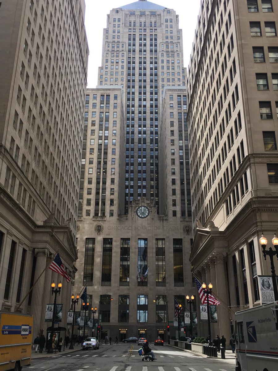 LatinConnection's tweet photo. @bridgetteANjax I used to work at the Chicago Board of Trade downtown Chicago. https://t.co/x0uhuRiDRa