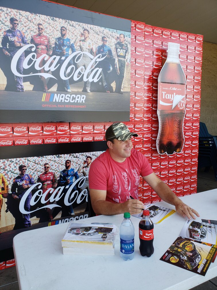 RyanJNewman's tweet photo. Thanks to everyone who came out to @kroger today! @CocaColaRacing @CocaCola #partner #ShareACoke #NASCAR https://t.co/rnRVJ6LPCW