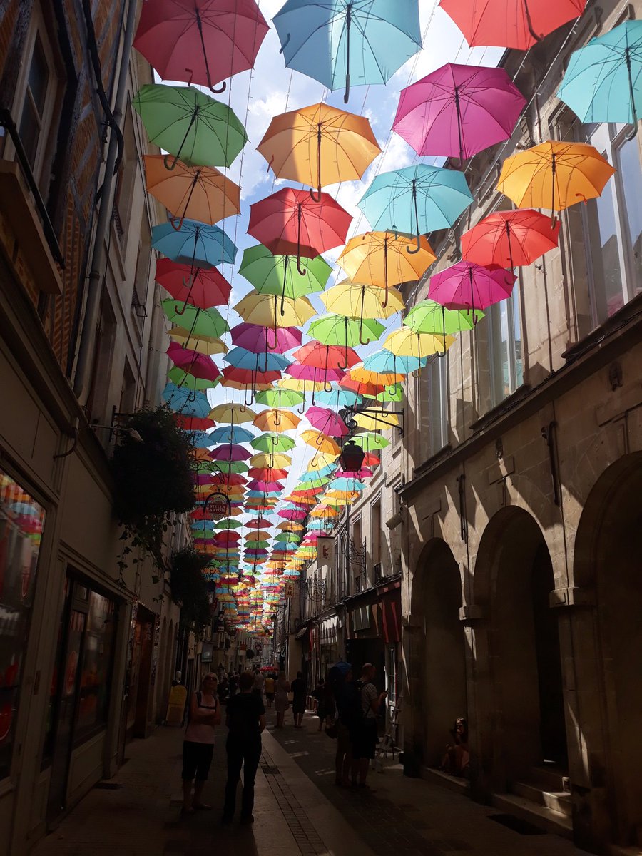 LauraBetn's tweet photo. A quand cette idée dans la ville de Reims ? 😍😍 #Reims @ArnaudRobinet  @VilledeReims https://t.co/dSaU5N4le7