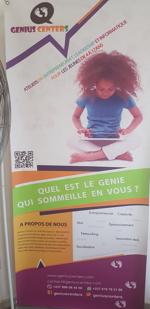 AnniePayep's tweet photo. J'ai passé ma fin de matinée de ce samedi à @geniuscenters avec ces enfants super heureux de commander leurs ampoules depuis leurs ordinateurs. Par ici on a choisi l'atelier #Domotique 😋🤗 #VacancesUtiles #tech #geniuscenter https://t.co/LU1ZVZrpKX