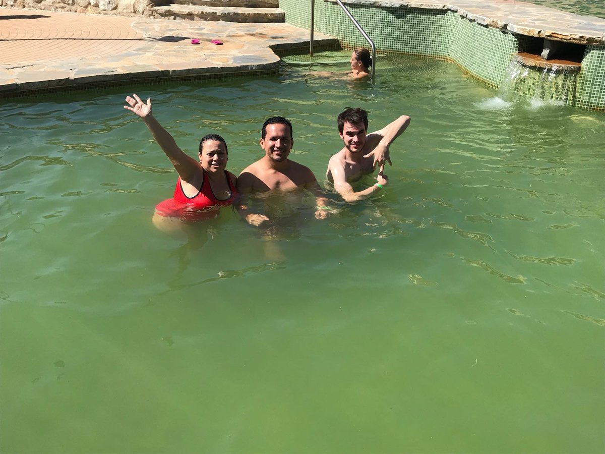 mirutaes's tweet photo. Antes de comenzar la visita a #LaMalaha, hemos disfrutado de un baño termal en los Baños de @AytolaMalaha 🏞
#AunahoraGranada #GranadaIrreSixtible @RedGuadalinfo @Sixtespana @Cruzcampo @Turgranada @granadahoy @ideal_granada Recién inagurados ¿ Os gustán? https://t.co/DfUYsZaMka