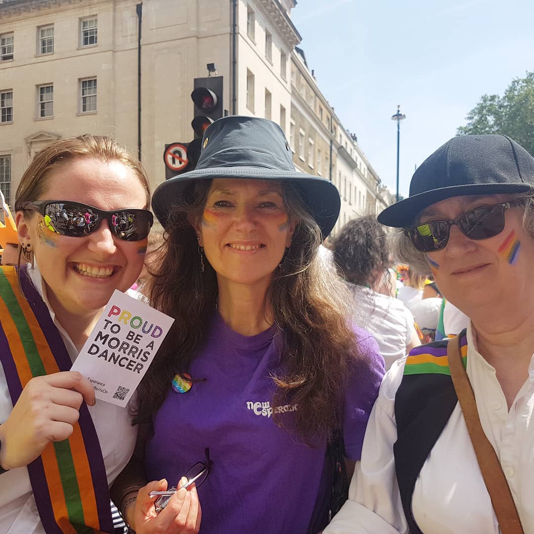 .@newesperance are a women's Morris dancing side based in Borough, Southwark and an LGBT+ inclusive team with members from many parts of the Pride umbrella.  

➡️ newesperance.wordpress.com  

#PrideMatters | #PrideinLondon