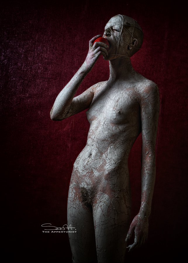 A very fun shoot & In awe of these images by @theappertunist taken this week during my time in Wiltshire!
Forbidden Fruit. 1/3
#conceptshoot #surreal #artnude #nudemodel #wiltshirephotoshoot #wiltshiremodel #southwestmodel #ukmodel #apple #takeabite #baldmodel #skinhead