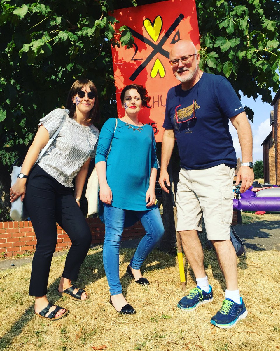 SonoLincs's tweet photo. The Sonophilia team (@catchfilmuk, @EmilySMNichol, @isupportwita - @AcousticNations) are having a fantastic time at x-church Gainsborough. The festival is on for 24 hours, pop over and check it out!
#roadtrip #experimental #music #community https://t.co/EzrJe5Zi5X