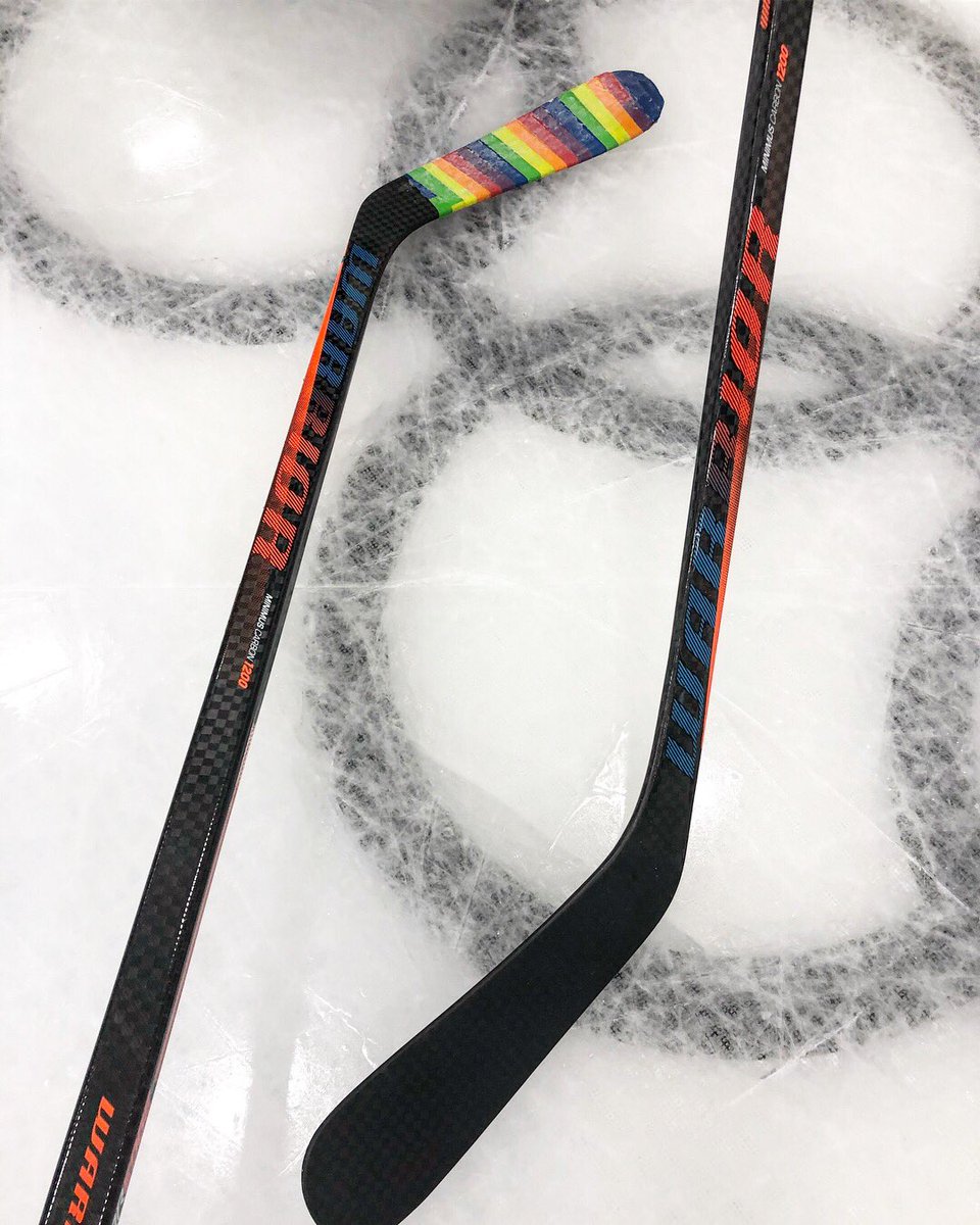 801PUNX's tweet image. My hockey trading card. Haha!! Always love getting a new twig! Ice time last night with my @ViolentGents team was a perfect chance to try out this brand new @WarriorHockey Covert QR Edge stick! So stoked on it. Anything to help me not suck. Ha! #VGHC #WarriorVIP #CovertQREdge