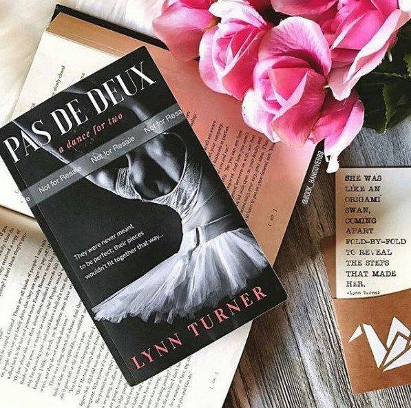Lynn_Writes's tweet photo. Sudden and impromptu #Giveaway time! Win my last proof copy of #PasDeDeux #ADanceForTwo, which includes self-deprecating notes inside. Link in bio. π
#ContemporaryRomance #IRRomance #MulticulturalRomance #DanceRomance #BallerinaMC #blackballerina #brownballerina #WOCInRomance https://t.co/pG43jVkhfg