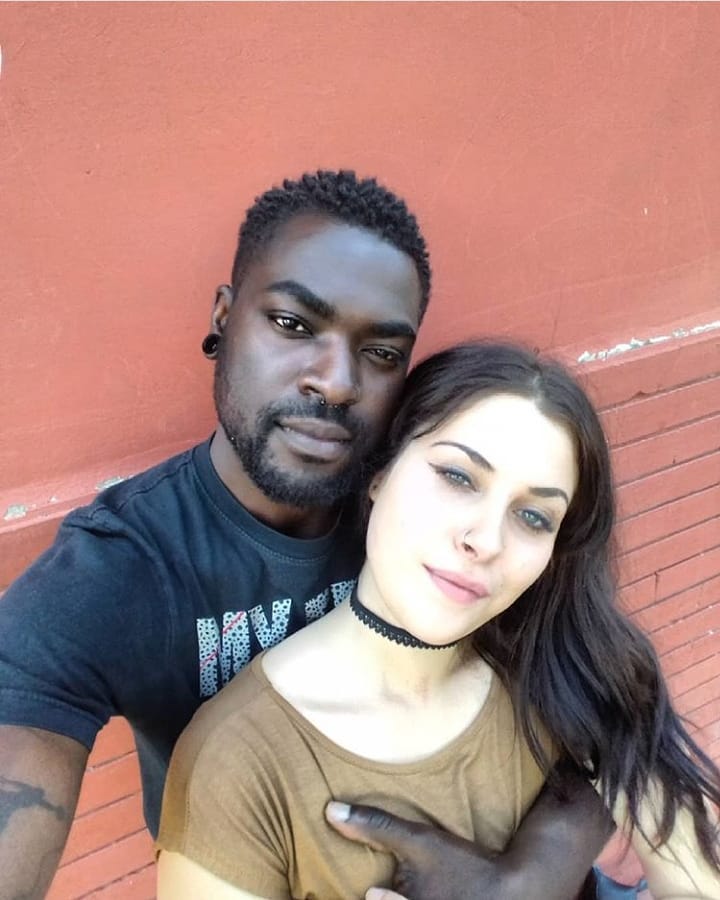 InterconDating's tweet photo. If you spend too long holding on someone who treats you like an option, you will miss the one who treats you like a priority. #interracialdating #relationshiprule #rightguy https://t.co/dWbxXwMJa8