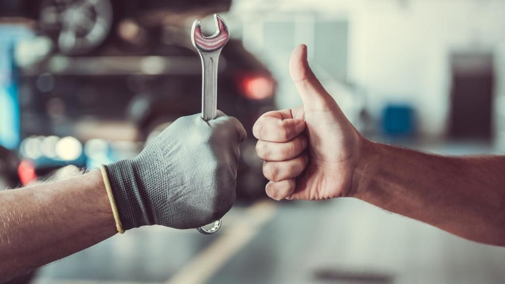 CollierGoodyear's tweet image. Taking #care of your #vehicle can make it last longer and includes regular #oil changes and much more. bit.ly/2KpSKwN