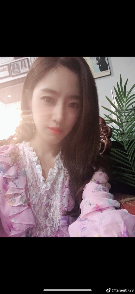 tarasnaps's tweet photo. [EUNJUNG WEIBO(9P)] taraej0729: ᴸᴼᵛᴱᴸᵞ-ᴴᴼᴿᴿᴵᴮᴸᵞ. ​ 4/9P https://t.co/OGbqD2qkkv #kpopsnaps https://t.co/3mYg40ojLr