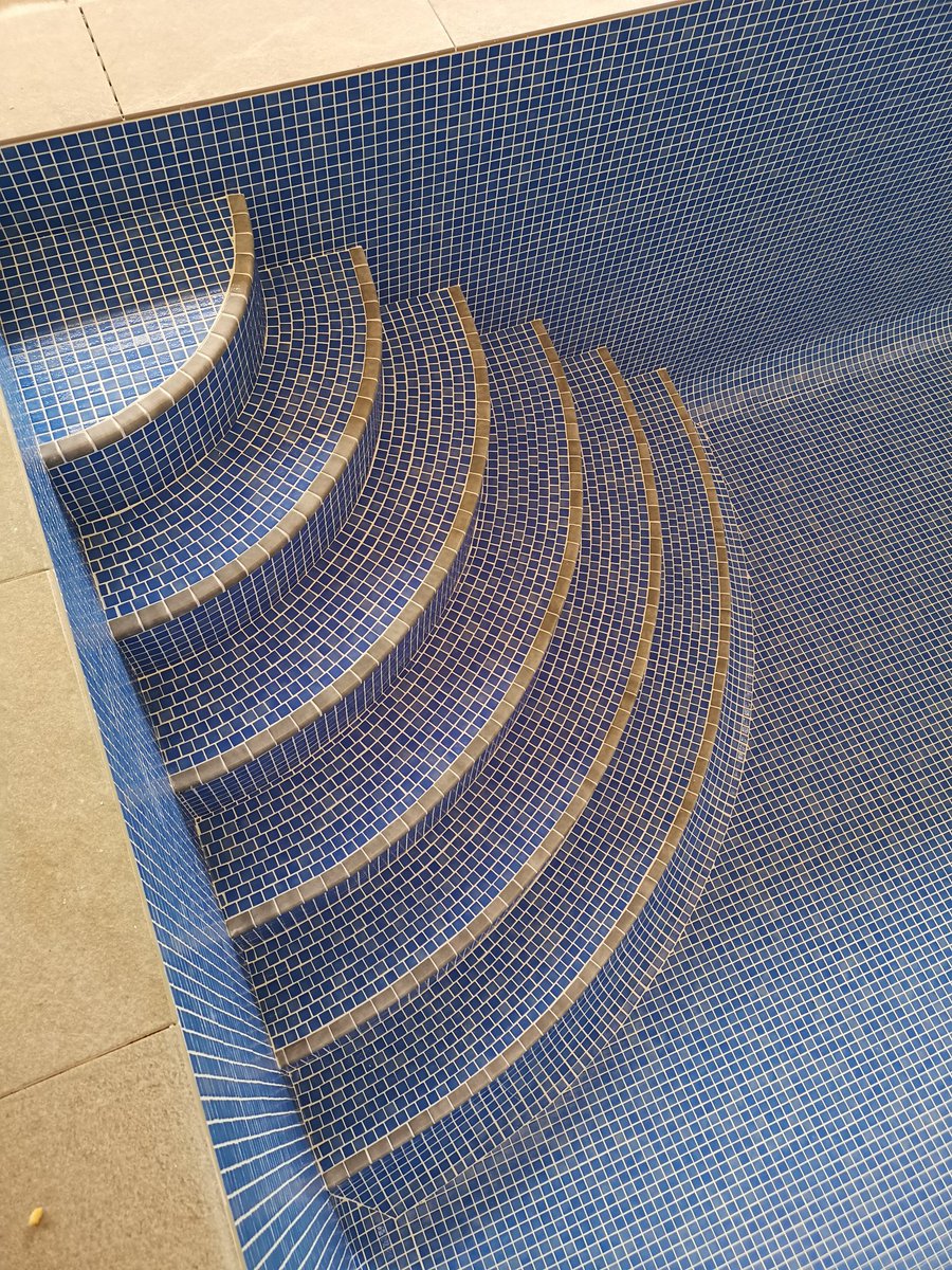 Roblowetiling's tweet image. Pool completed near Ipswich using @ARDEXUKTiling X77 adhesive and brilliant white grout @ezarri mosaic and edge tiles. A great look.