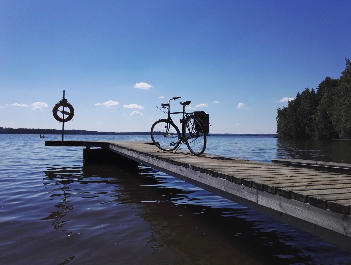 PyhaNasi's tweet photo. Pyörämatkailun parhaita puolia ovat ehdottomasti uimarannat, Pyhä-Näsin varrelta löydät lukuisia helmiä ja nyt on vuoden parhaat hetket lähteä testaamaan! #pyhänäsi #pirkanmaa #pyhäjärvireitti @VisittampereFI https://t.co/nO9qxtQLhc